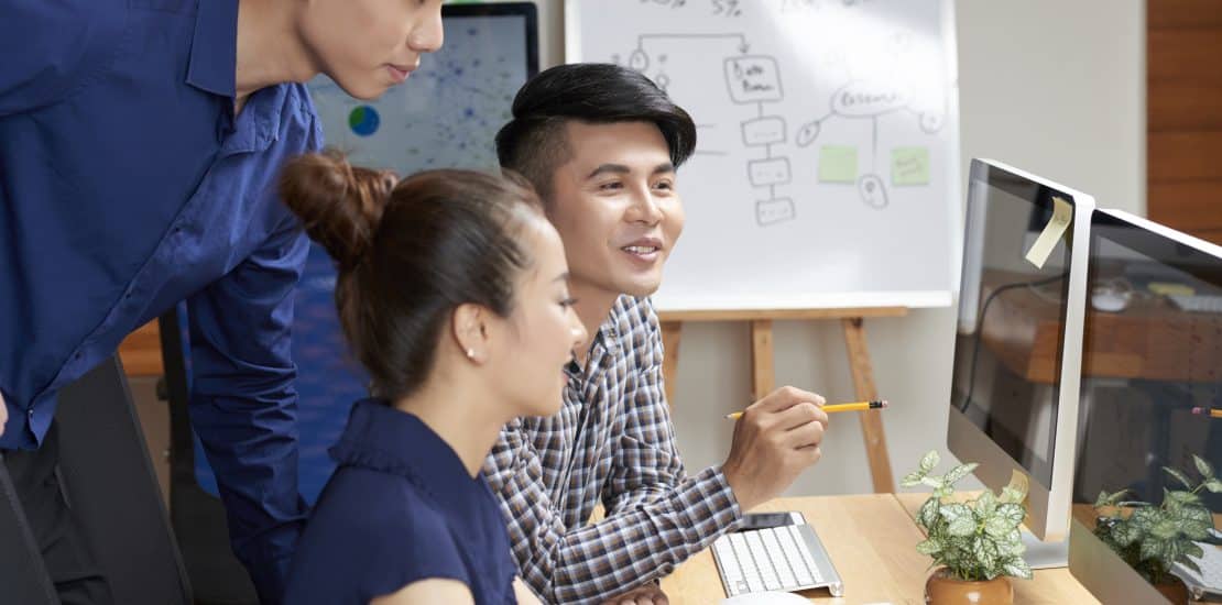 Choosing and Benefits of Payroll Service for SME
