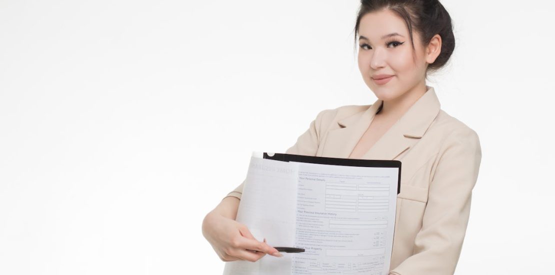 Woman Explaining 418 (continuous contract)